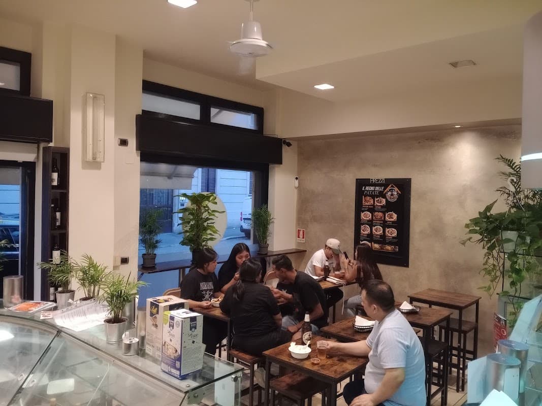 Lobos And More Company