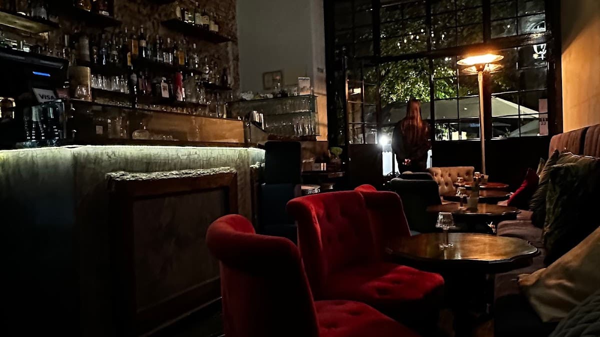 Milano Island sushi bar