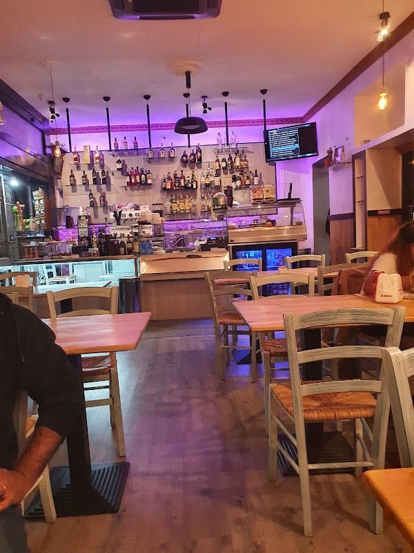 New Sigiri Lanka Restaurant - Loreto