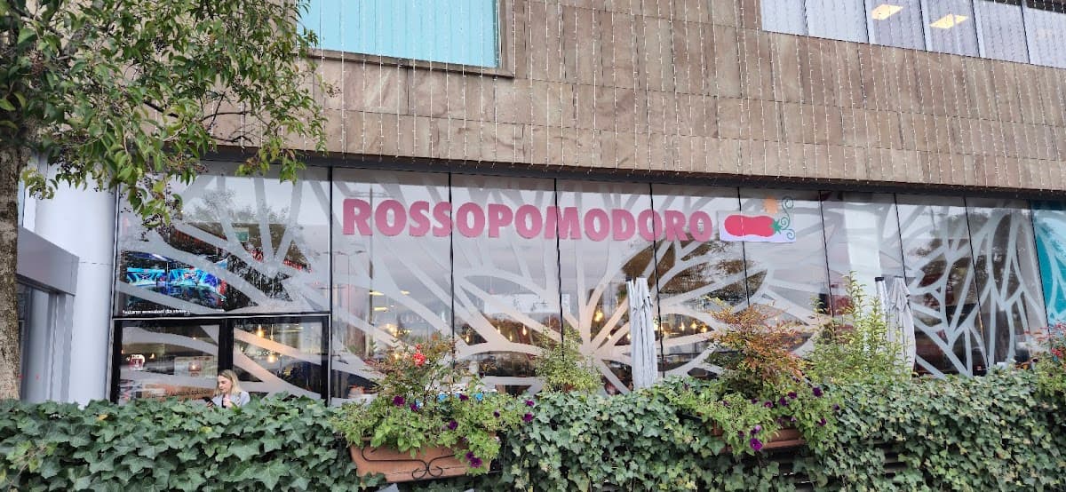 Rossopomodoro Carugate